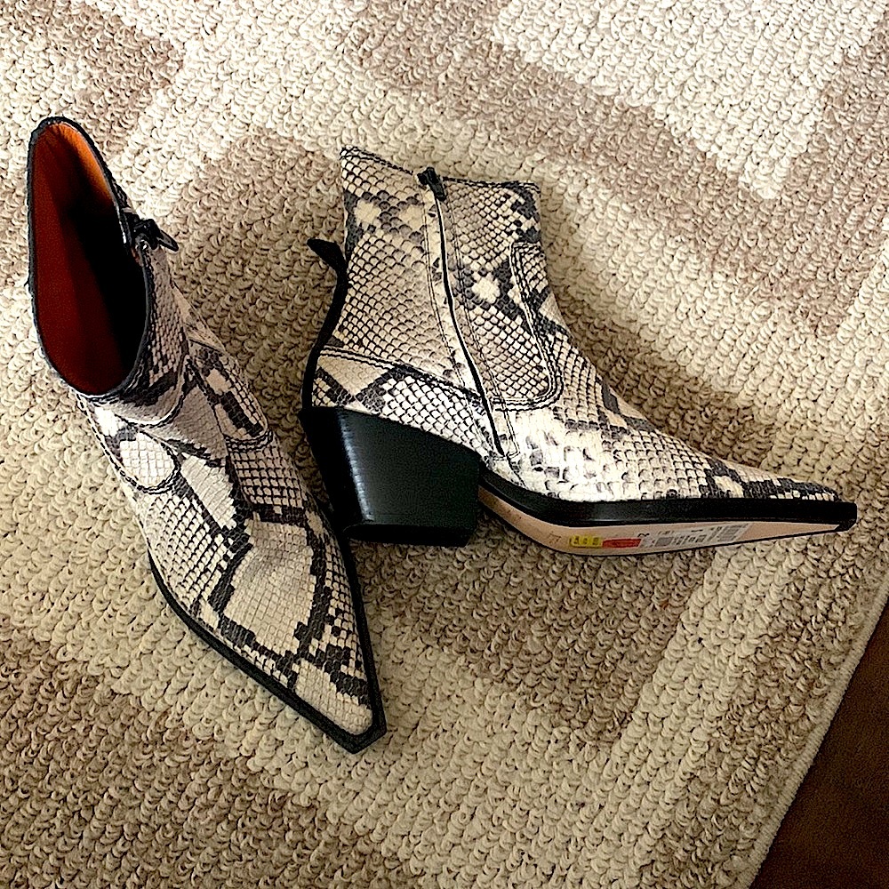 JOSEPH Rodeo Ankle Boots - Picture 10 of 13